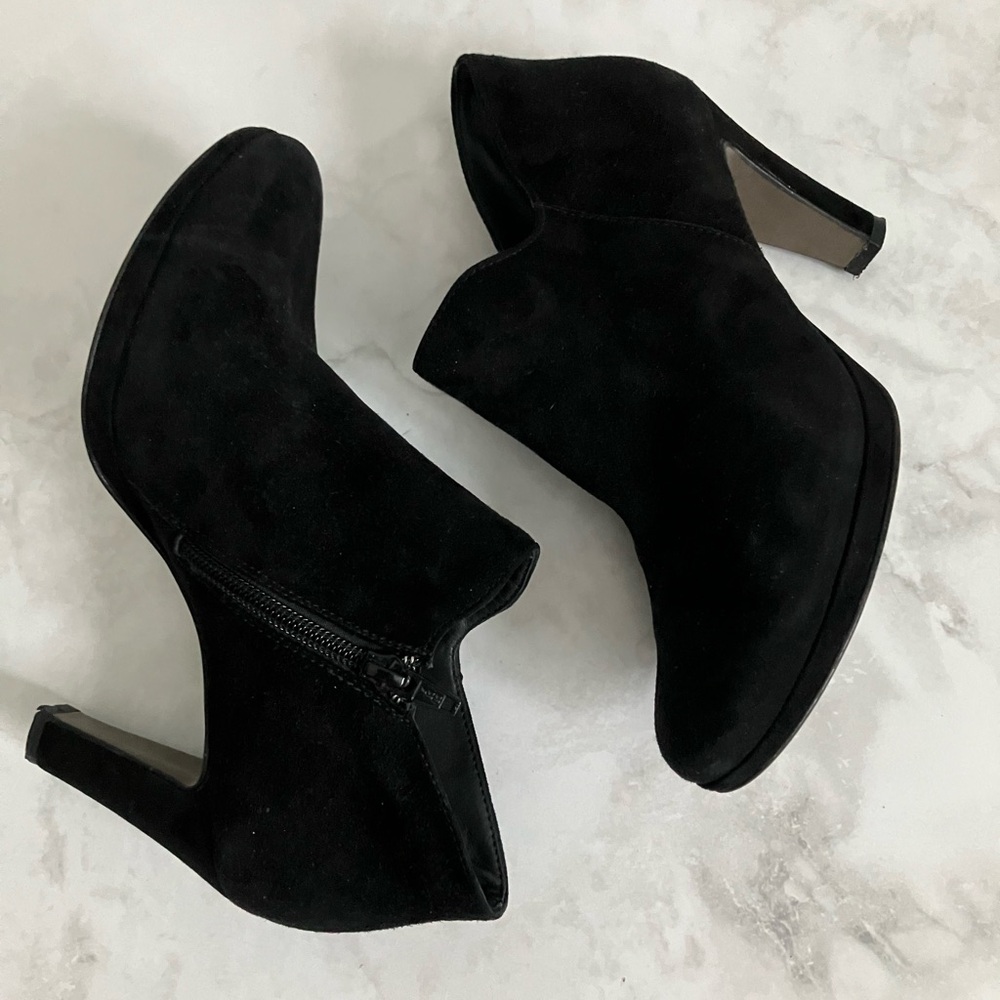 PAUL GREEN Black Suede Heels Size 3.5 (US 5.5)